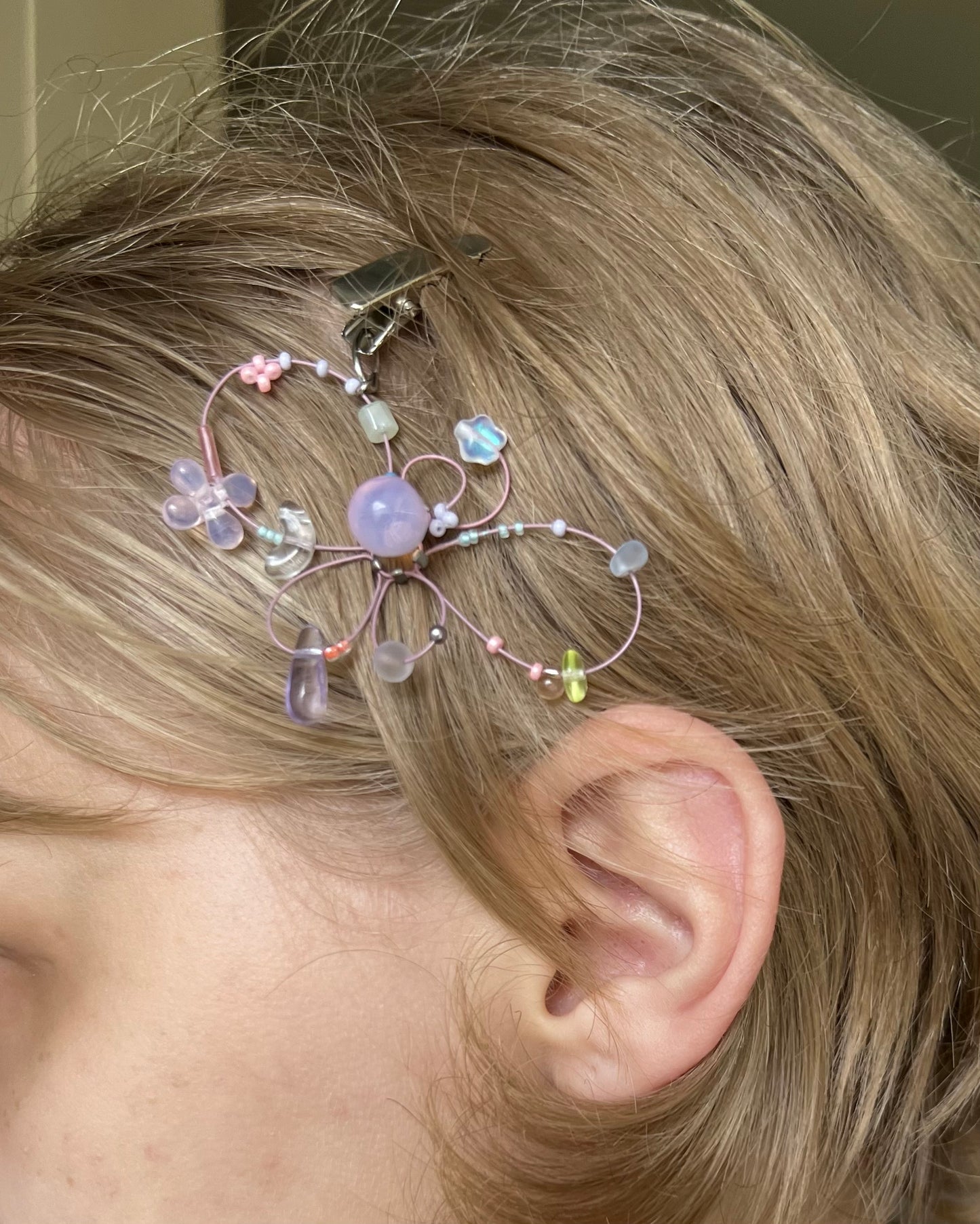 dewWing starry dream hair clip