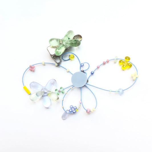 amoeba playWing hair clip