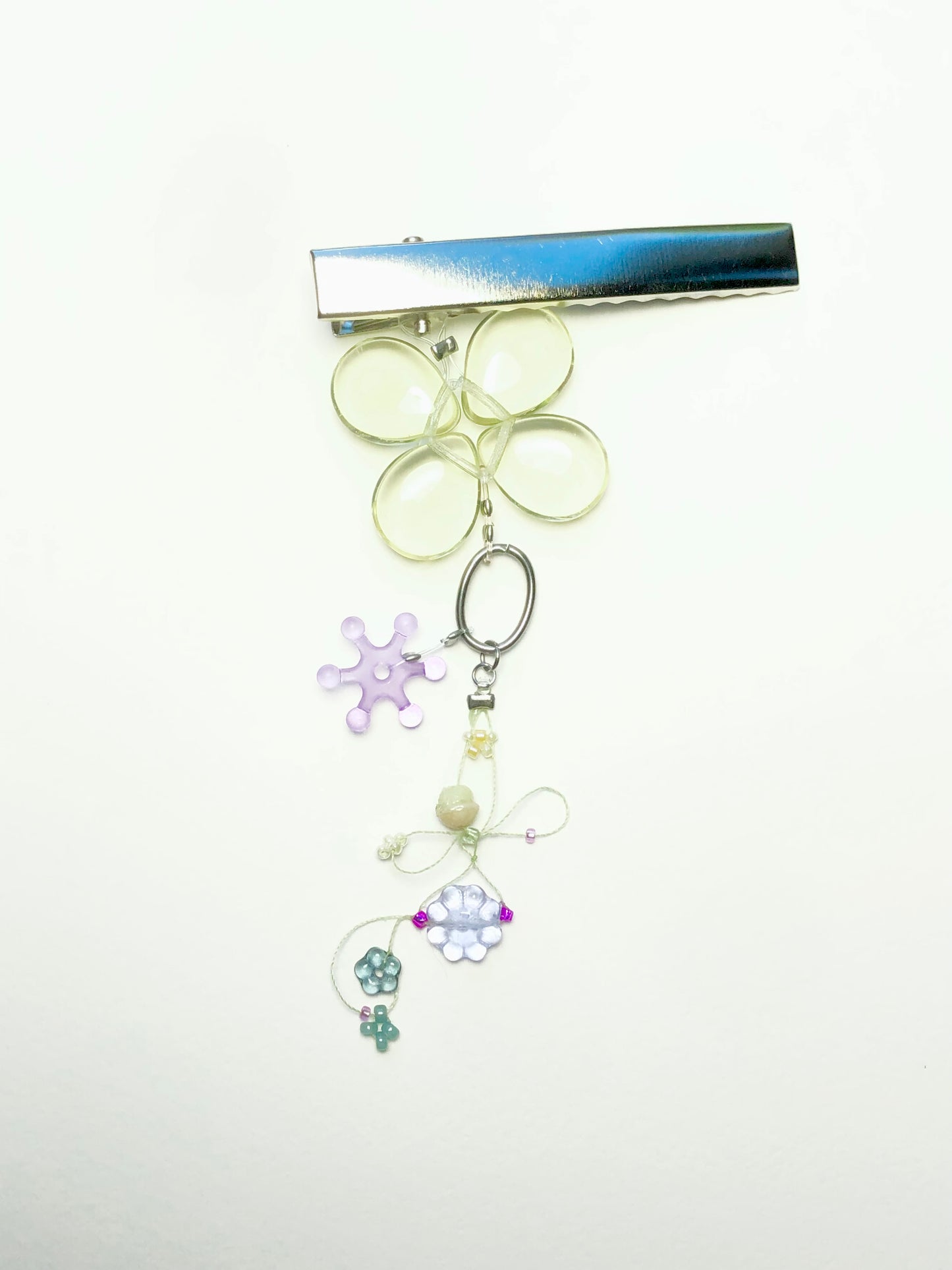 petal pool balance hair clip