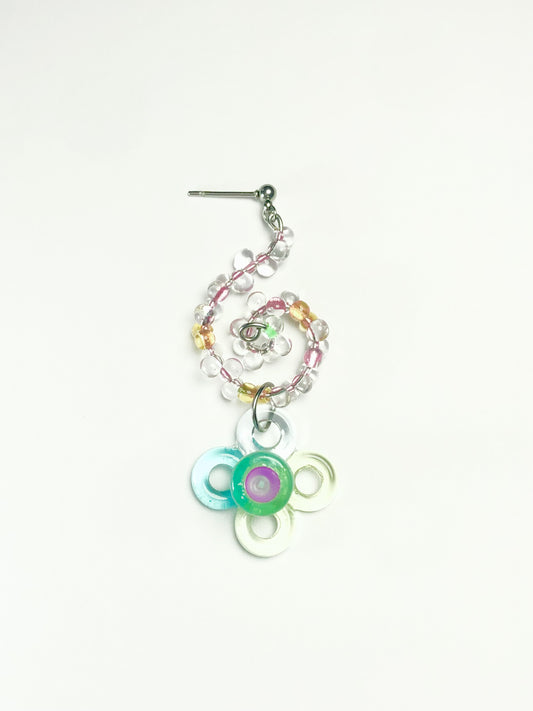 lucky swirlBloom charm