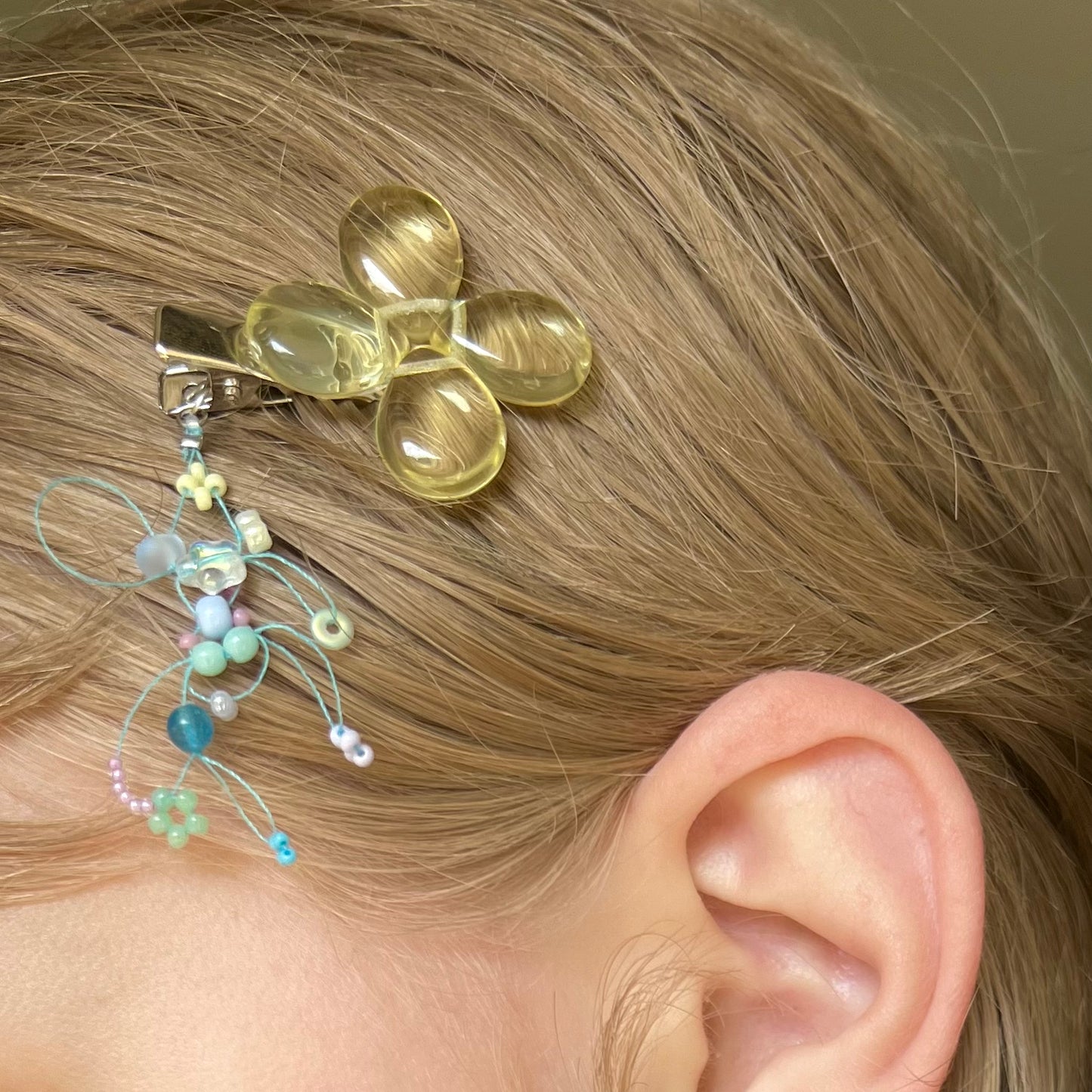 bluWing hair clip