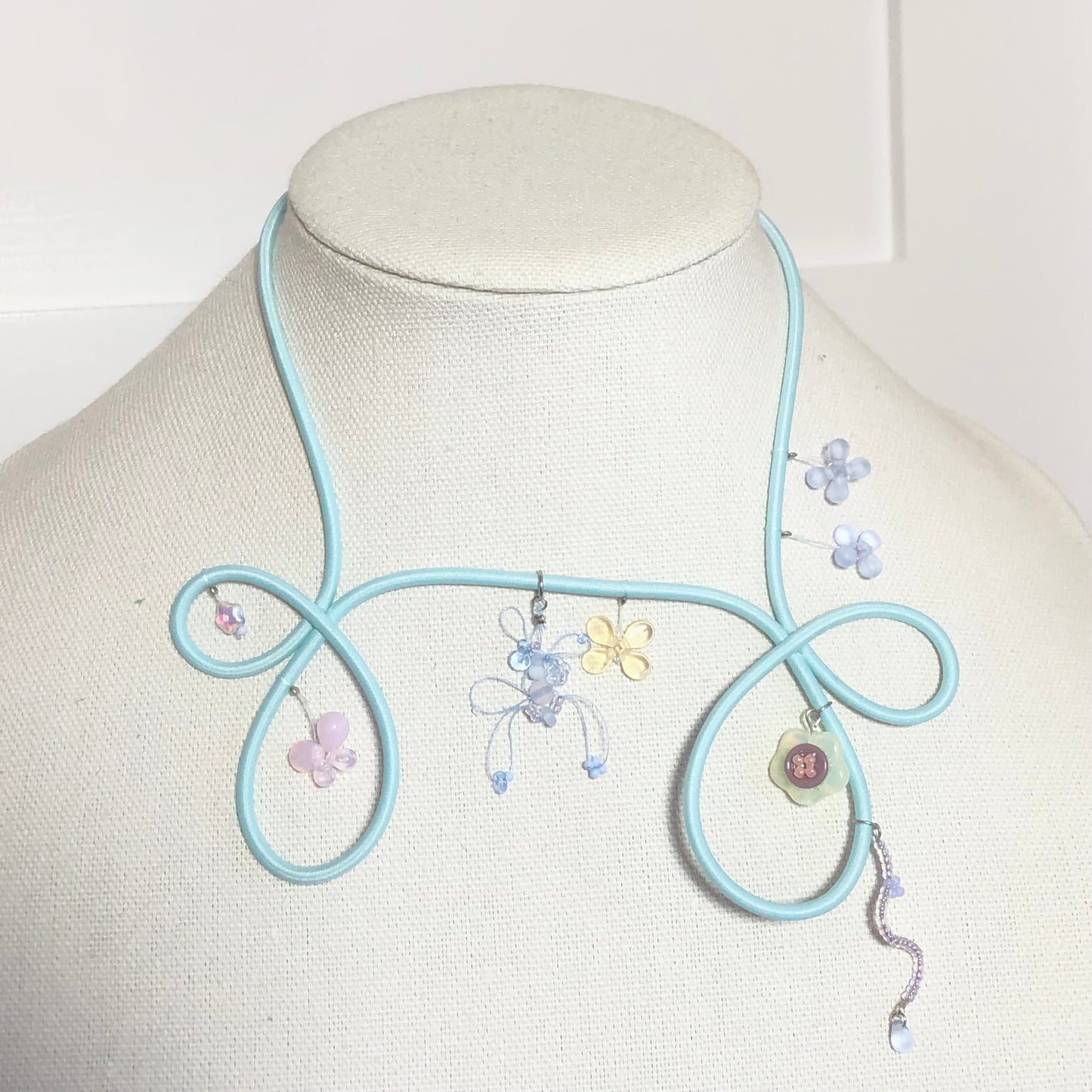 airy izu loop charm necklace