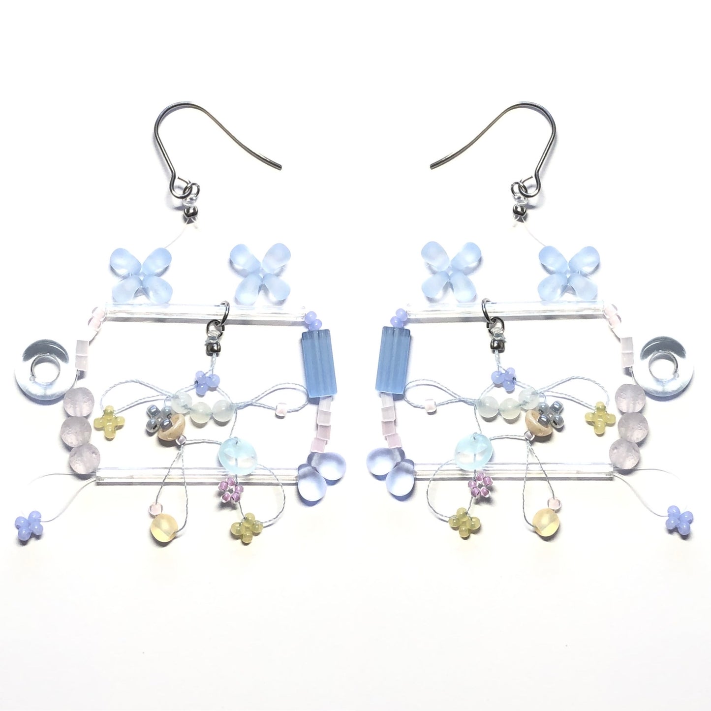 wing twin window earrings